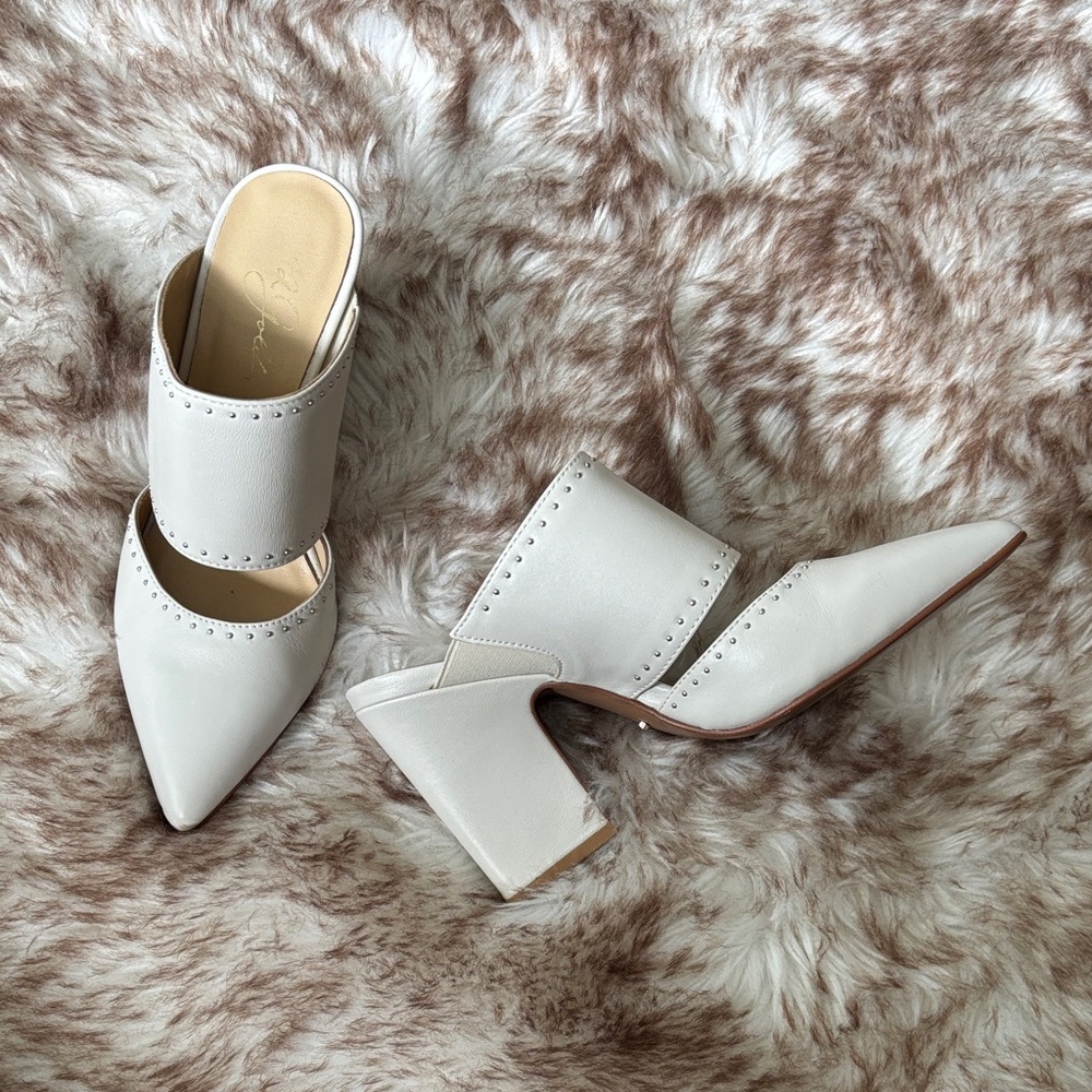 Elegant Cream Women's Mules
